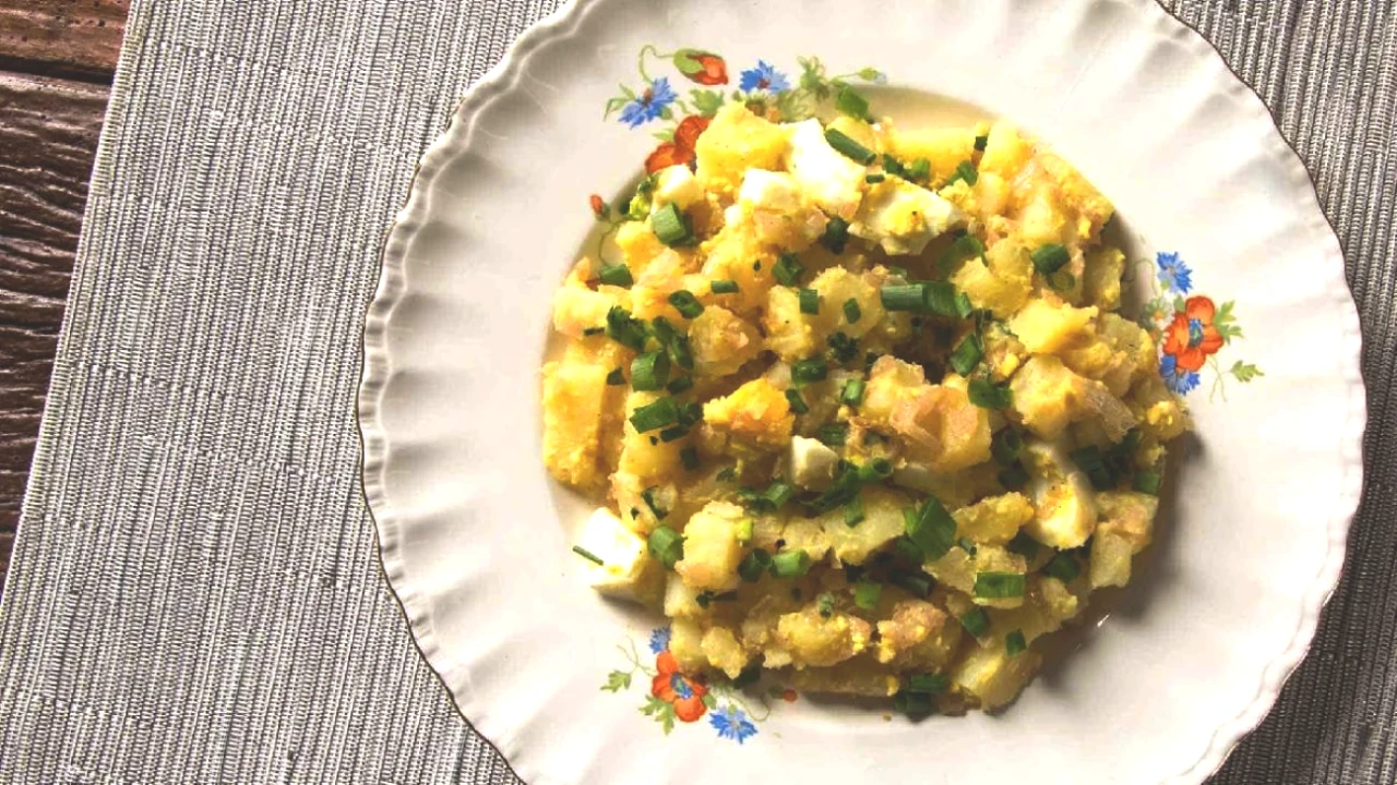 Et Suyu ve Patatesin Mükemmel Uyumu: Almanların Damak Çatlatan Kartoffelsalat Tarifi!