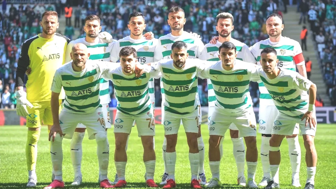 Bursaspor - Yeni Malatyaspor Maçı Ne Zaman ve Hangi Kanalda Yayınlanacak? Canlı Yayın Bilgileri!